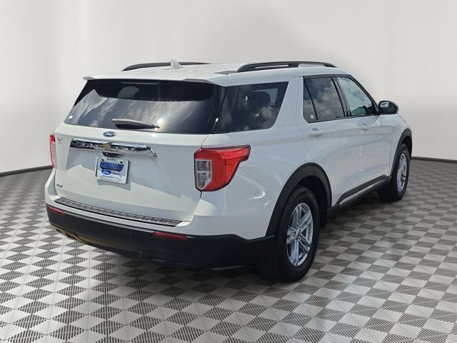Certified 2024 Ford Explorer XLT RWD image 5