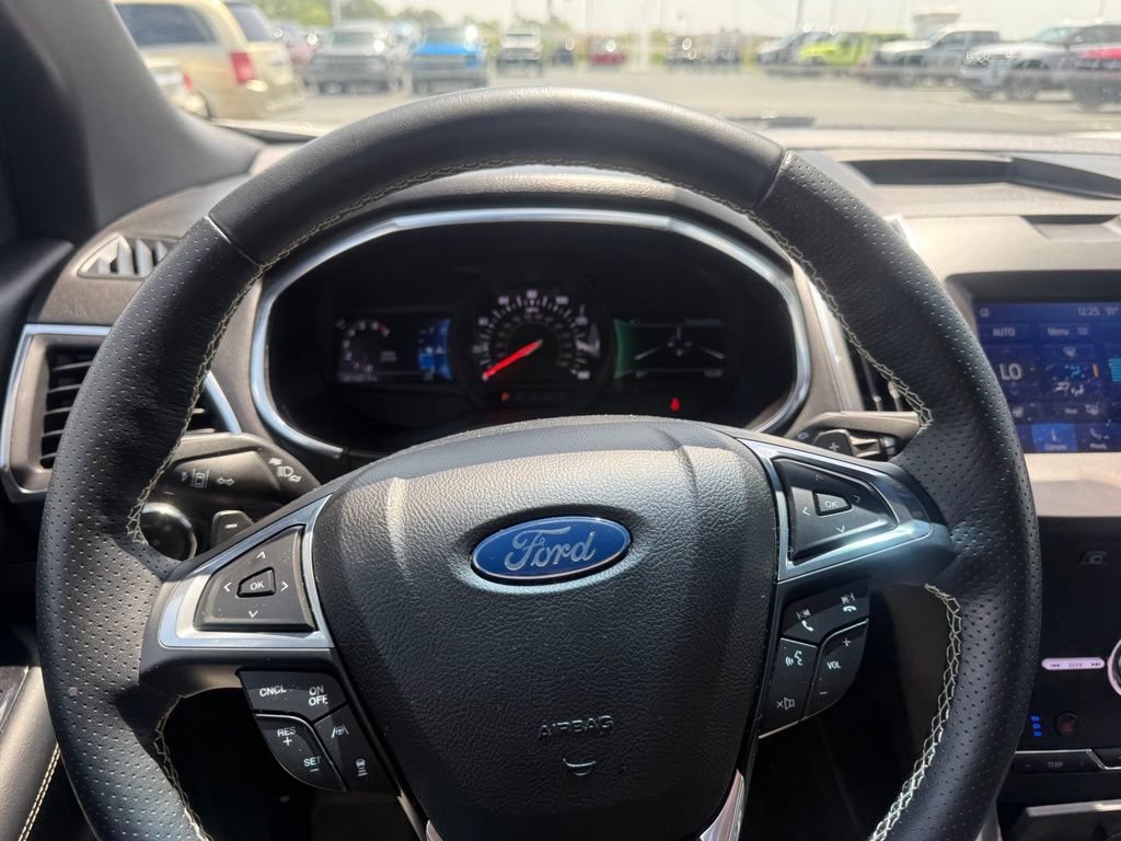 Certified 2020 Ford Edge ST w/ Equipment Group 401A AWD/4WD image 27