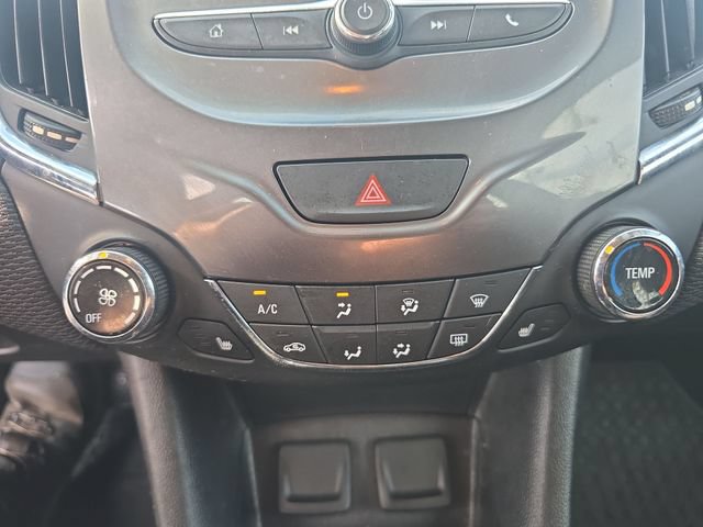 Used 2018 Chevrolet Cruze LT w/ Convenience Package FWD image 18
