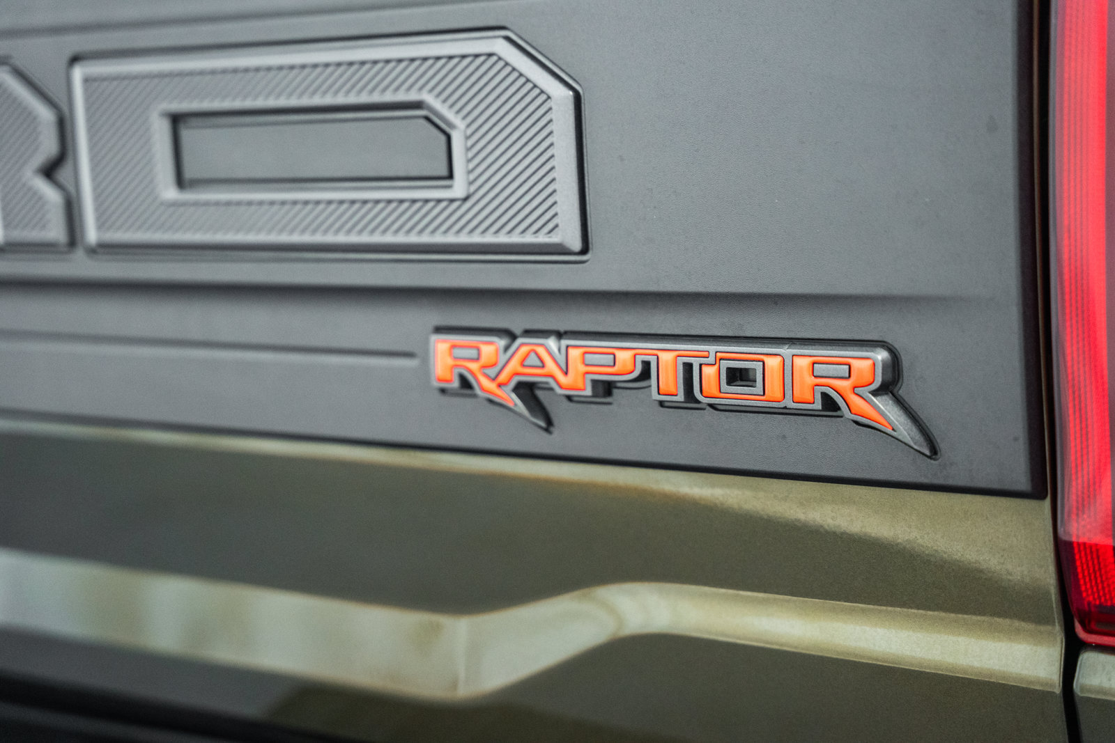 Certified 2025 Ford F150 Raptor AWD/4WD image 9