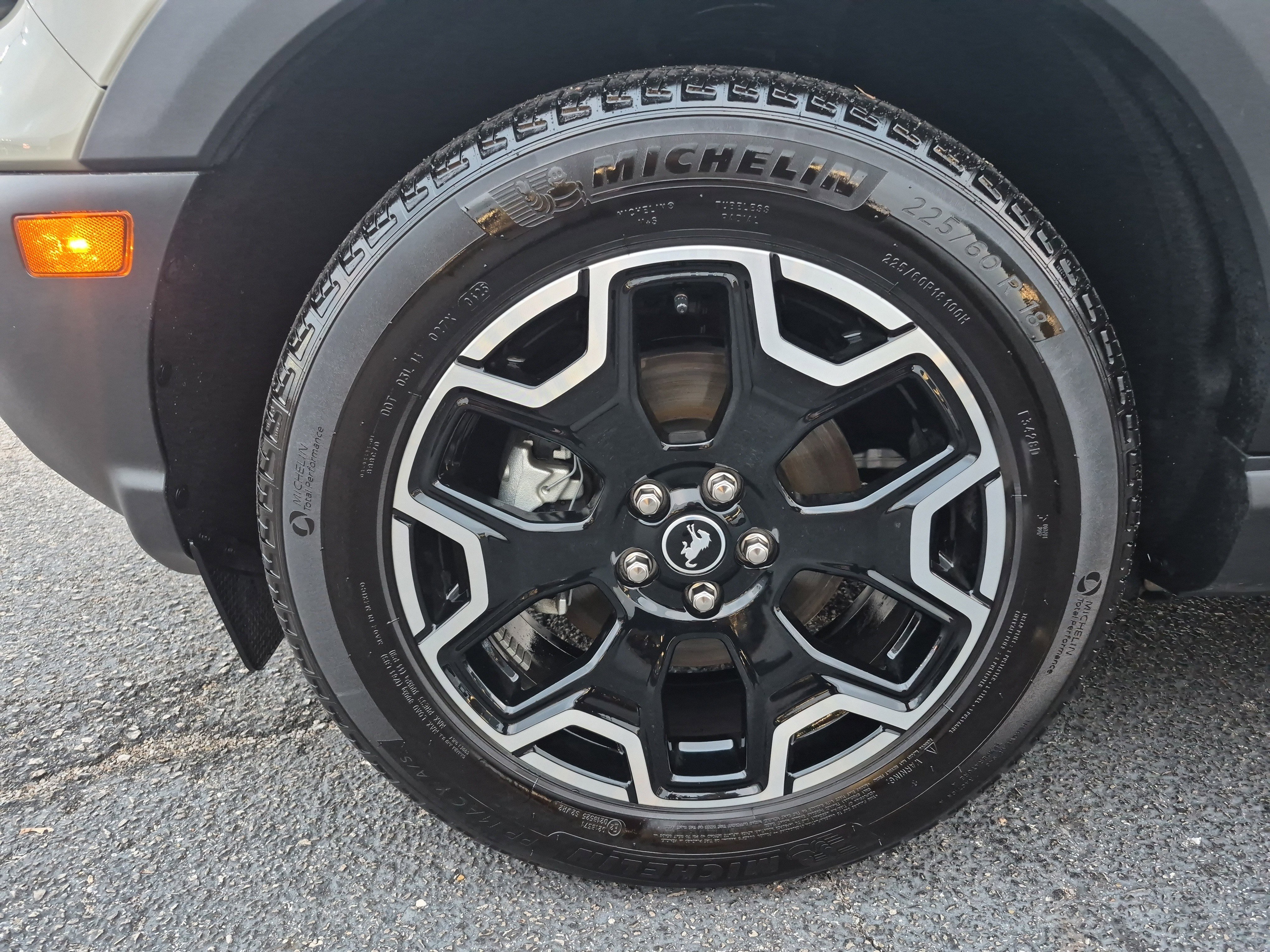 Certified 2025 Ford Bronco Sport Outer Banks w/ Outer Banks Tech Package+ image 8