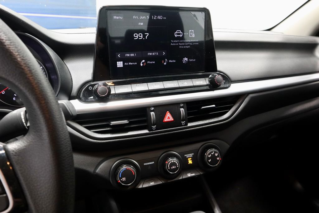 Used 2024 Kia Forte LXS w/ LXS Technology Package FWD image 31