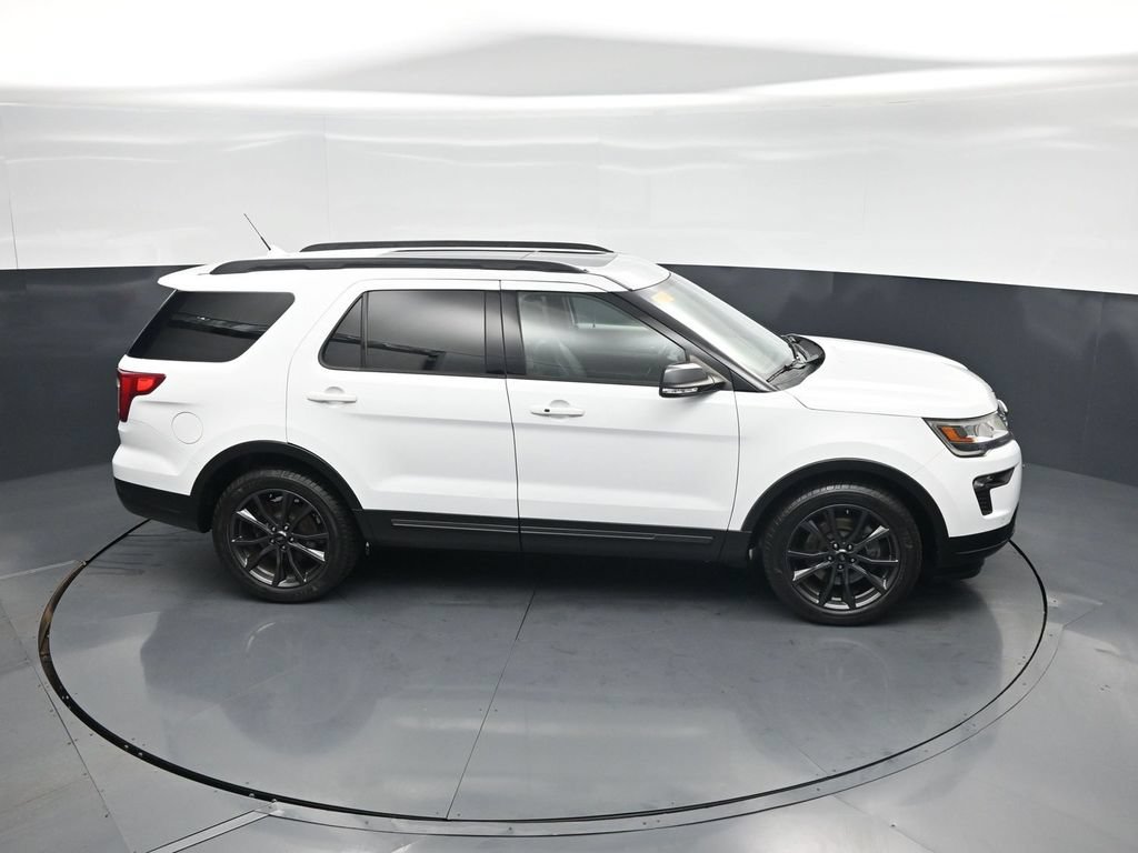 Certified 2019 Ford Explorer XLT w/ Equipment Group 202A FWD image 48