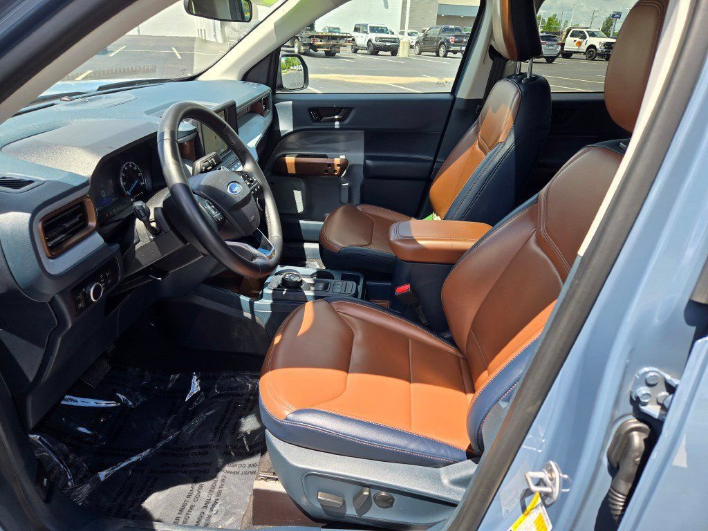 Certified 2024 Ford Maverick Lariat FWD image 23