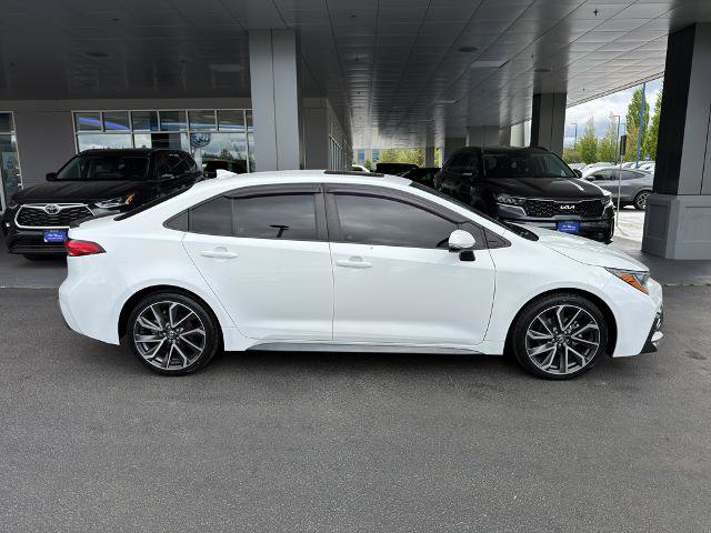 Used 2022 Toyota Corolla XSE FWD image 8