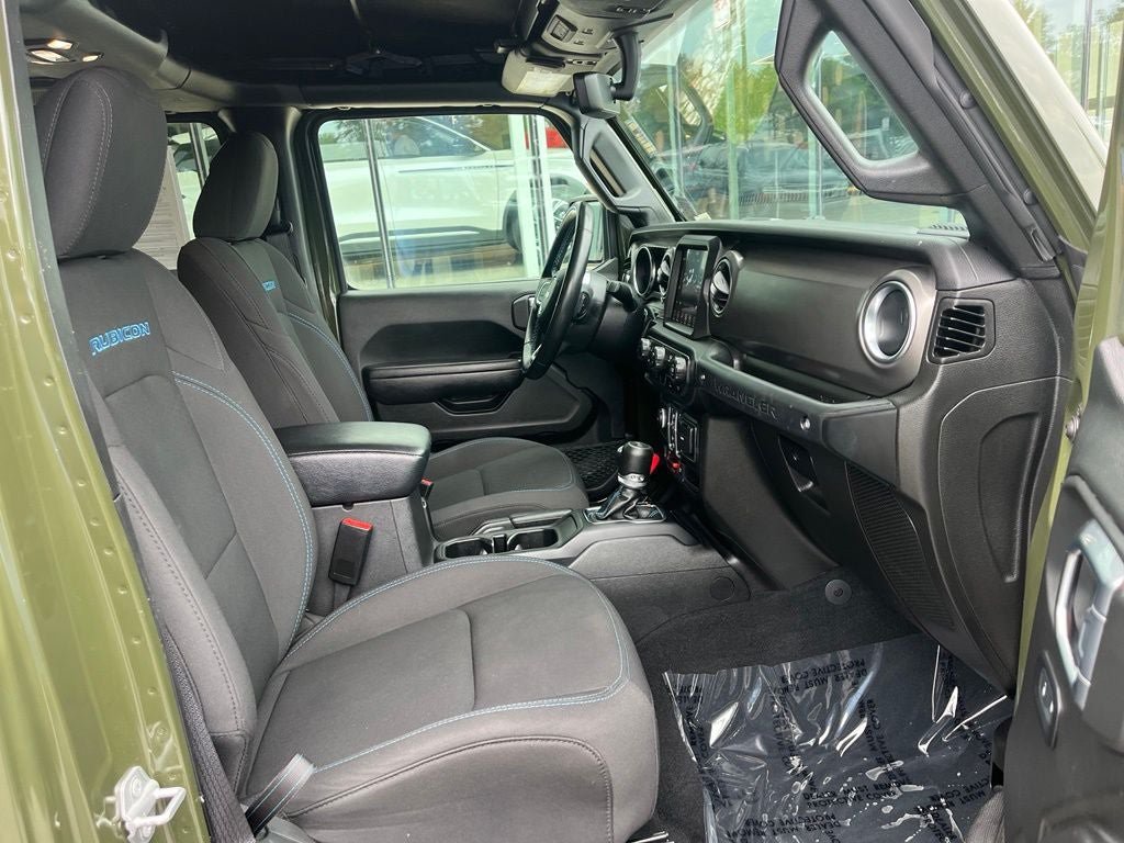 Used 2022 Jeep Wrangler Unlimited Rubicon 4xe AWD/4WD image 22