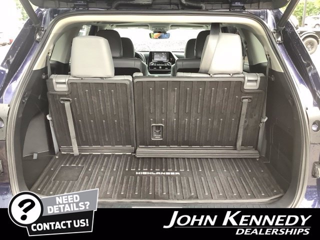 Used 2022 Toyota Highlander XLE AWD/4WD image 35