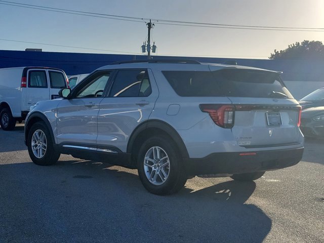 Certified 2025 Ford Explorer Active video 2