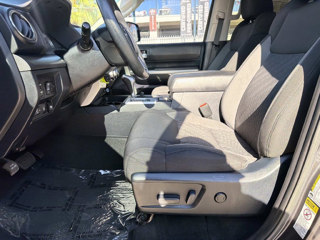 Used 2017 Toyota Tundra SR5 AWD/4WD image 16