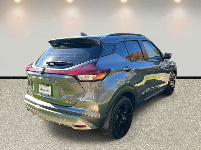 Used 2022 Nissan Kicks SR FWD image 5