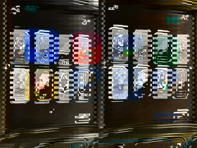 Used 2019 GMC Sierra 3500 Denali image 16