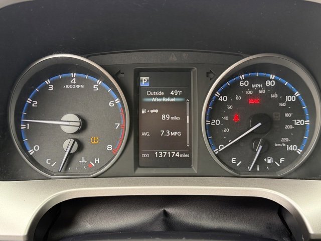 Used 2018 Toyota RAV4 LE image 14