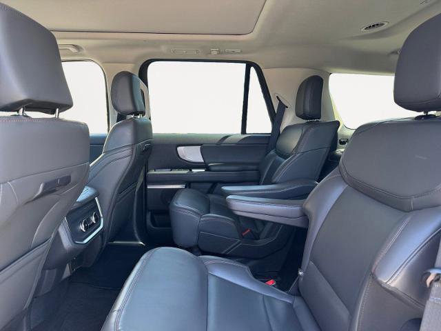 Certified 2025 Ford Expedition Active image 13