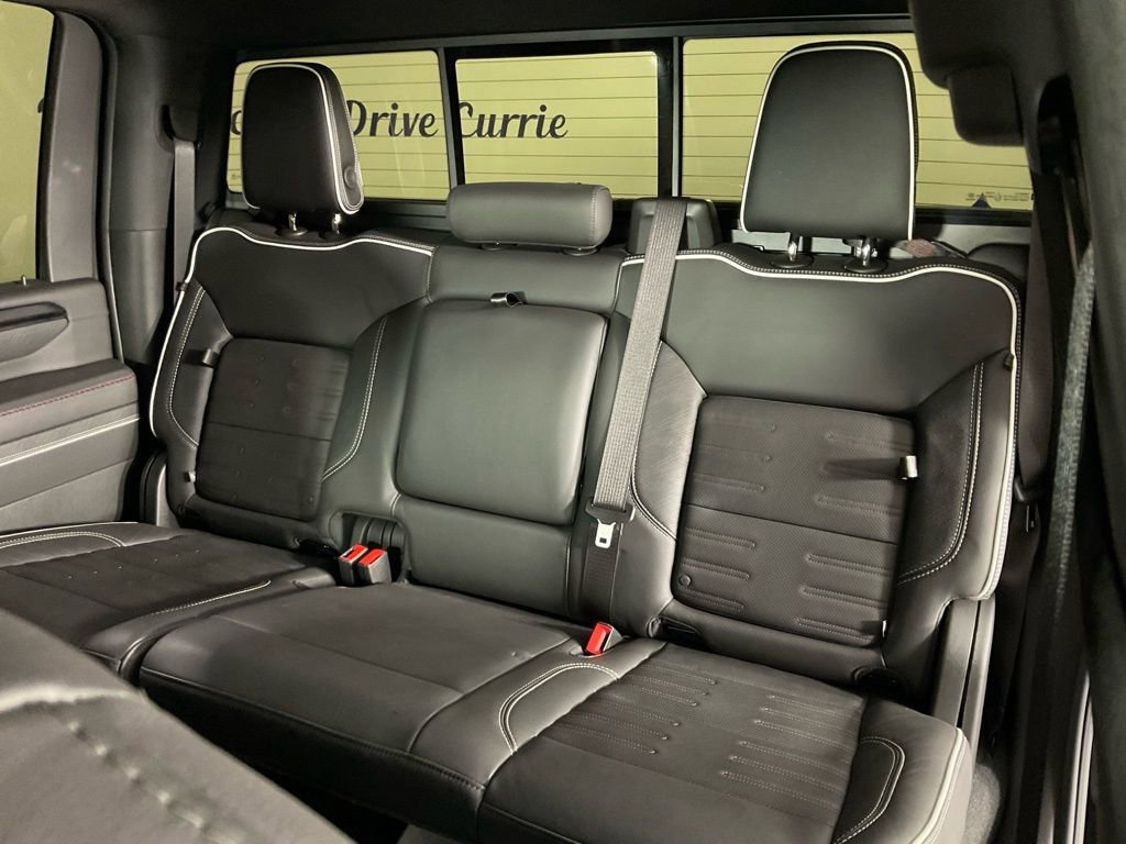 Used 2024 GMC Sierra 2500 AT4X image 16