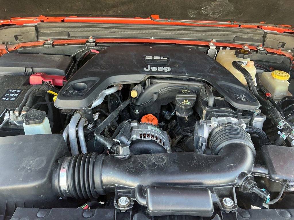 Used 2019 Jeep Wrangler Unlimited Sport S AWD/4WD image 25