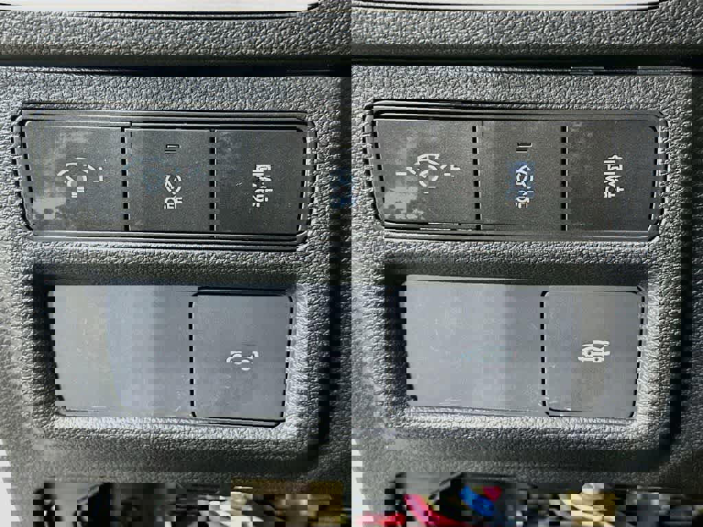 Used 2025 Hyundai Sonata SE FWD image 25