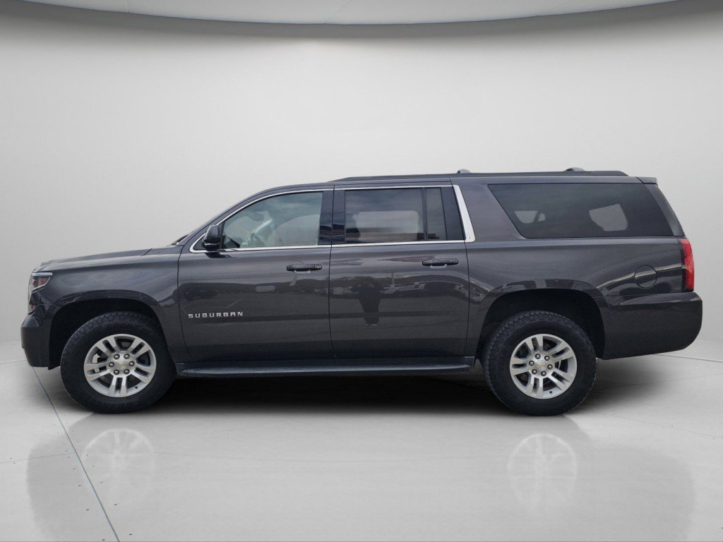 Used 2017 Chevrolet Suburban LS image 18