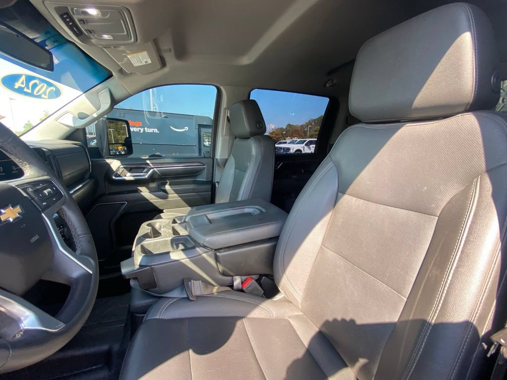 Used 2024 Chevrolet Silverado 2500 LTZ AWD/4WD image 20