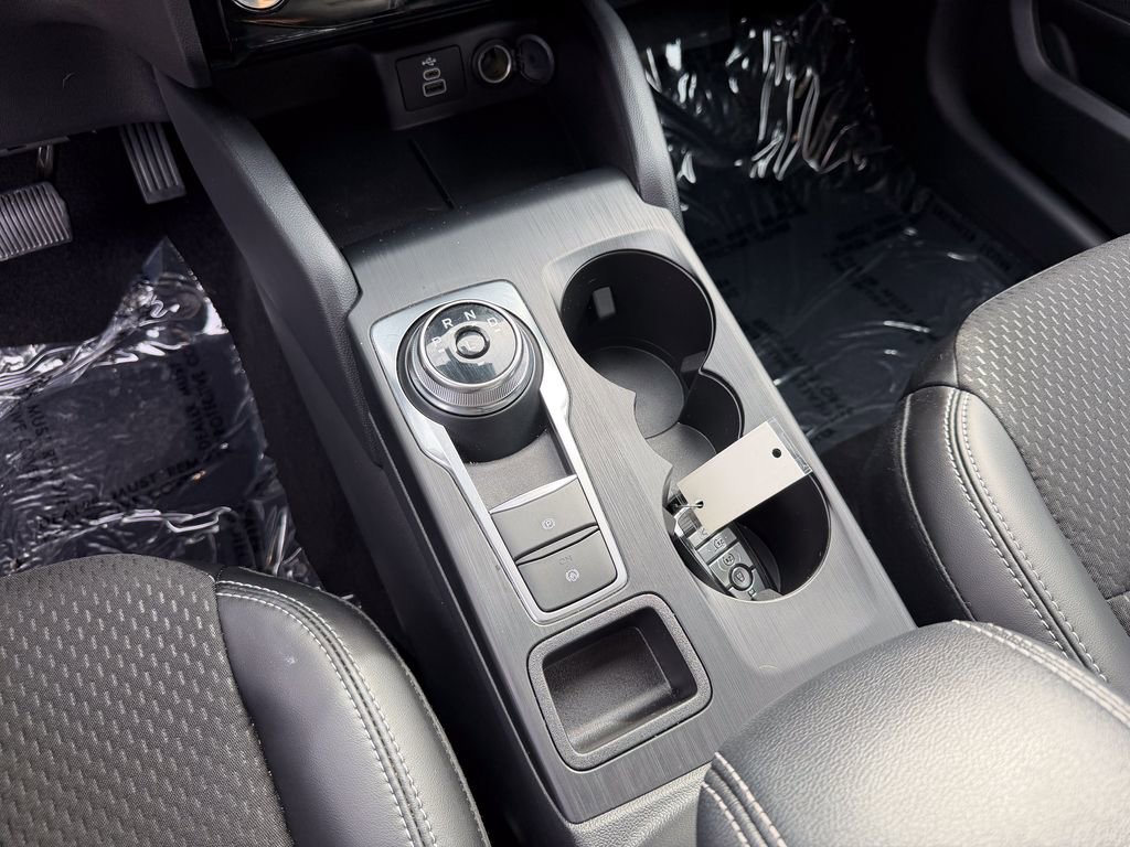 Certified 2025 Ford Escape SE image 21