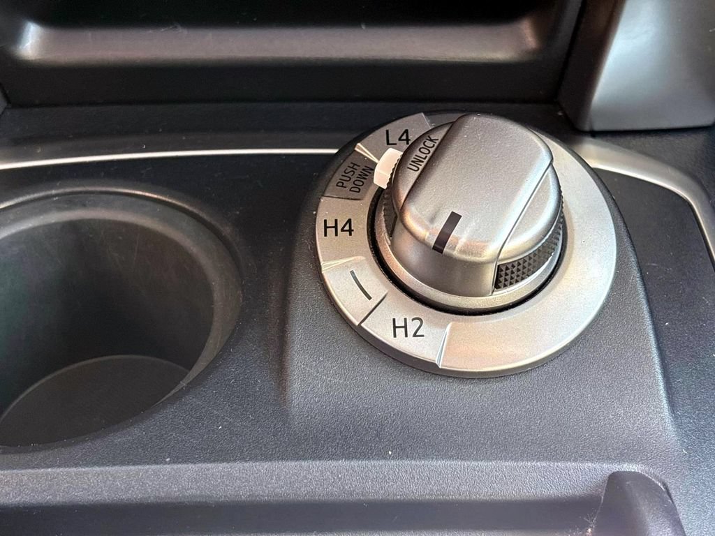 Used 2018 Toyota 4Runner SR5 Premium AWD/4WD image 23