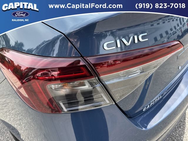 Used 2025 Honda Civic Sport image 15