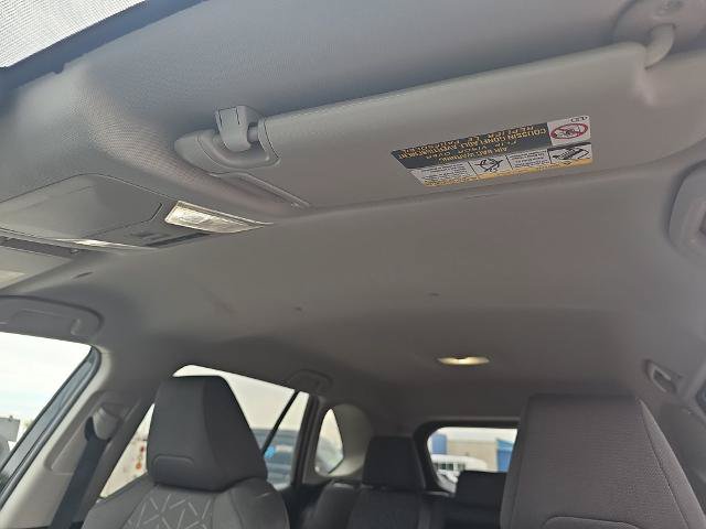 Used 2025 Toyota RAV4 XLE FWD image 28