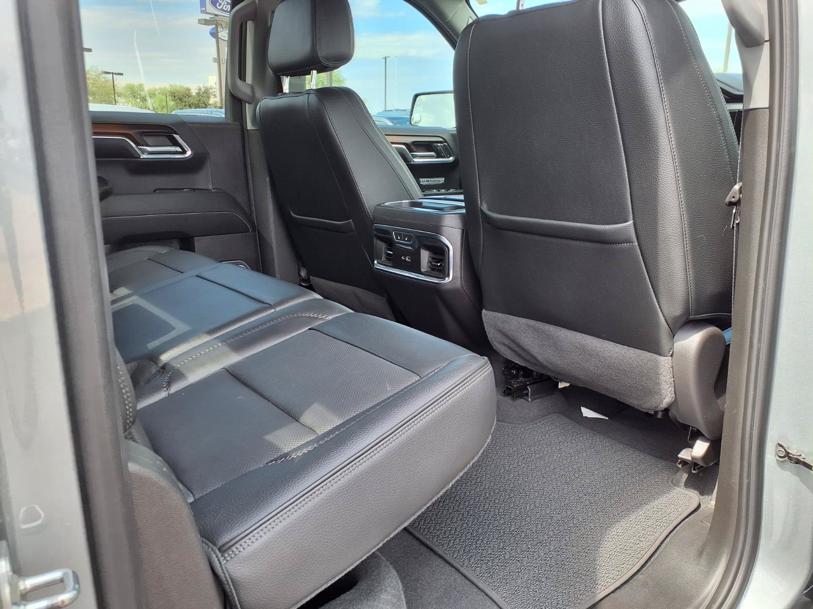 Used 2024 GMC Sierra 1500 Denali w/ Denali Reserve Package AWD/4WD image 13