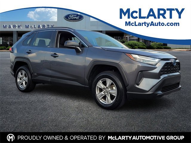 Used 2024 Toyota RAV4 LE image 7