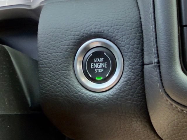 Used 2024 GMC Yukon Denali AWD/4WD image 24