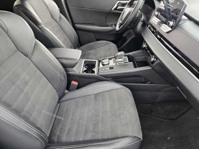 Used 2024 Mitsubishi Outlander SE FWD image 12