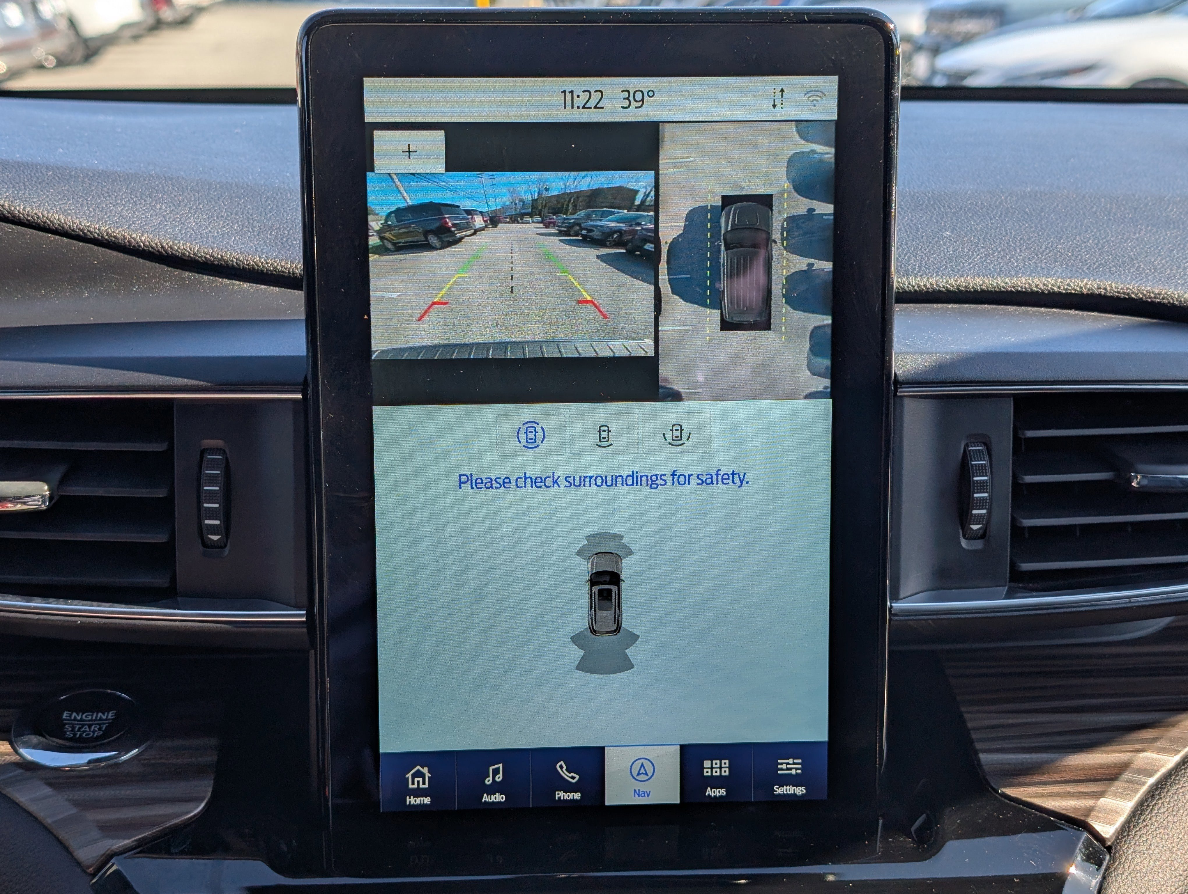 Certified 2022 Ford Explorer Limited w/ Limited Technology Package image 34