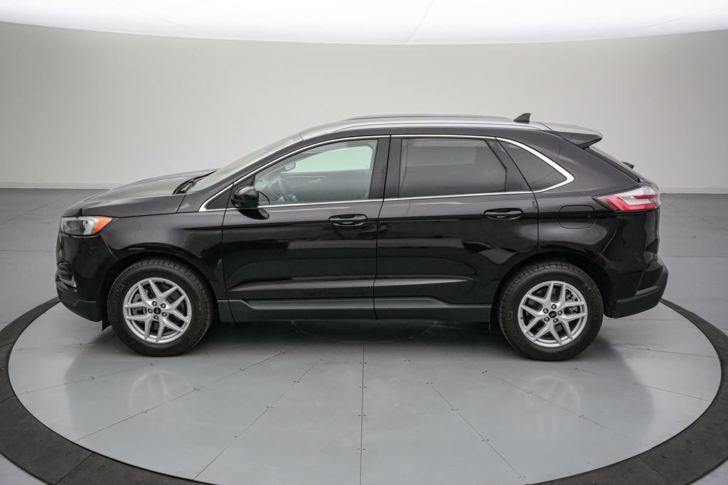Certified 2024 Ford Edge SEL w/ Convenience Package AWD/4WD image 7