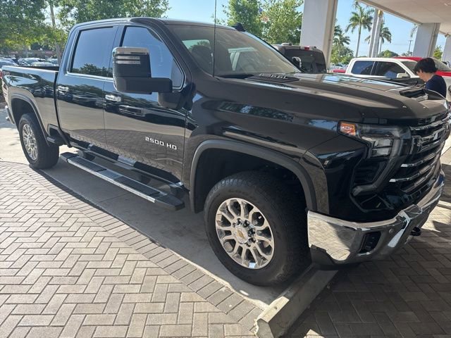 Used 2024 Chevrolet Silverado 2500 LTZ w/ LTZ Premium Package AWD/4WD image 2
