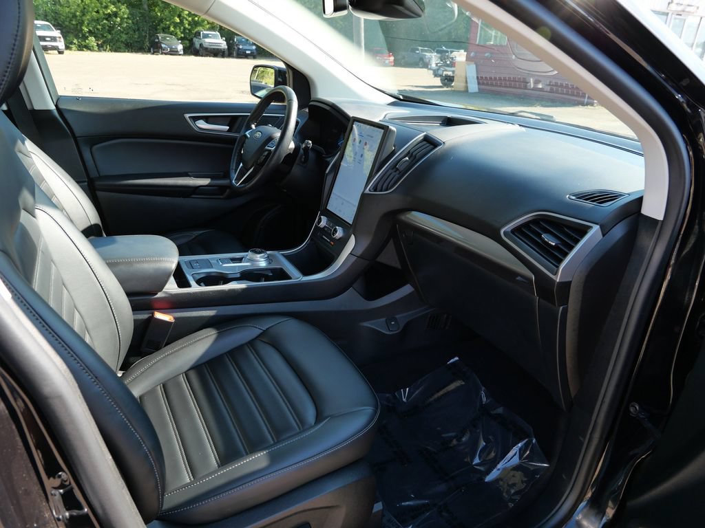 Certified 2024 Ford Edge SEL w/ Convenience Package AWD/4WD image 11