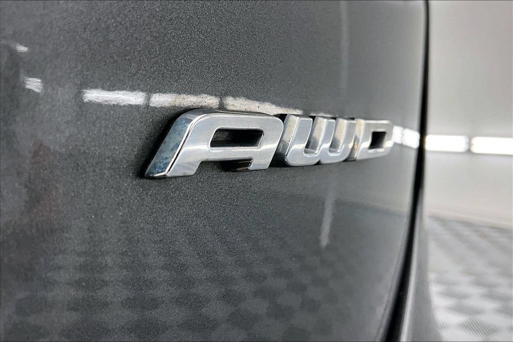Certified 2024 Ford Edge SEL AWD/4WD image 8