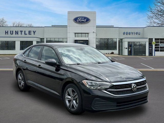 Used 2024 Volkswagen Jetta SE FWD image 3