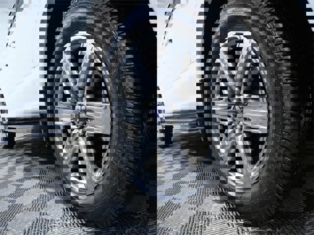 Certified 2019 Ford F150 XLT w/ Equipment Group 302A Luxury image 7