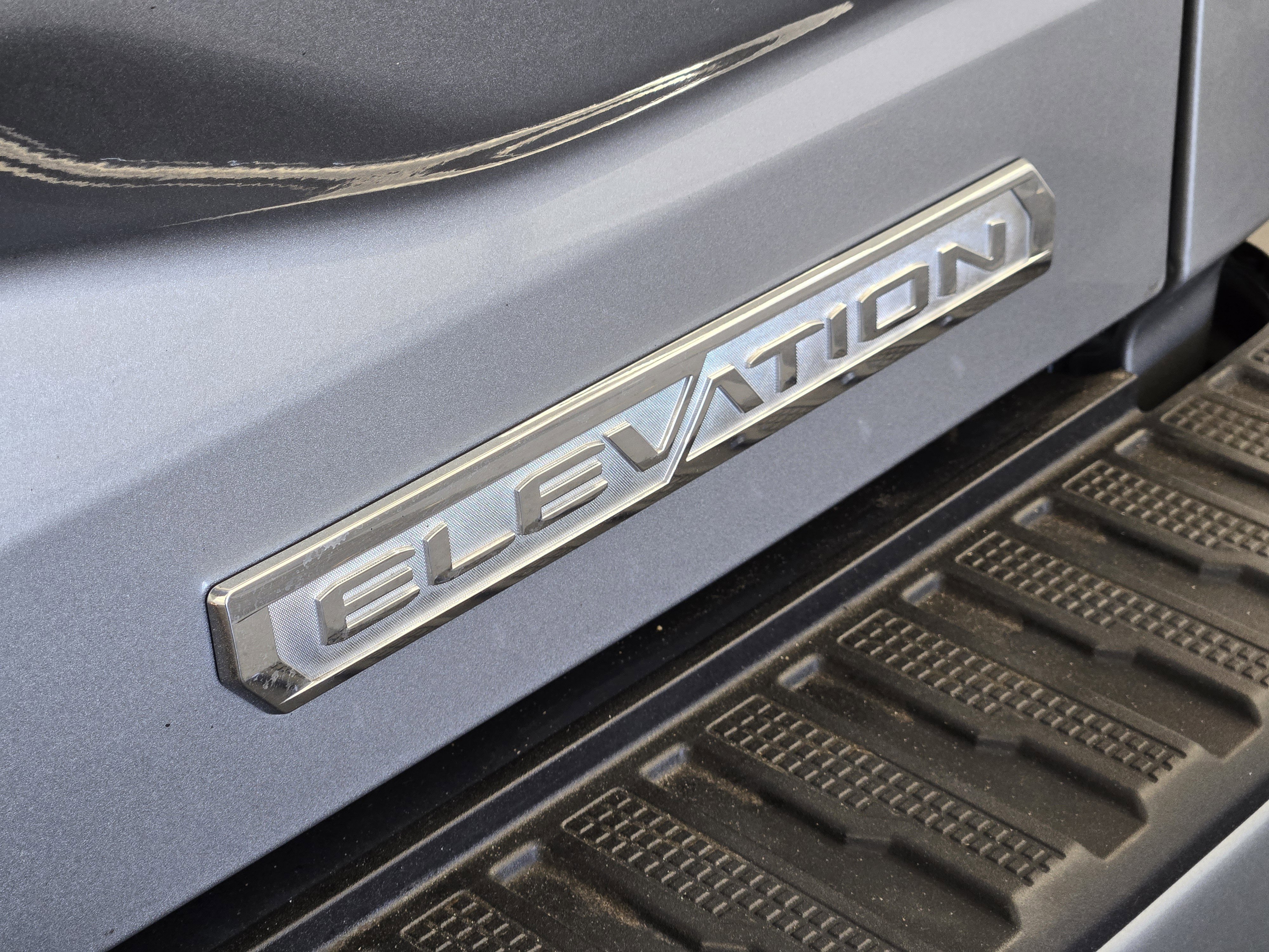 Used 2025 GMC Sierra 1500 Elevation w/ Elevation Premium Package image 8