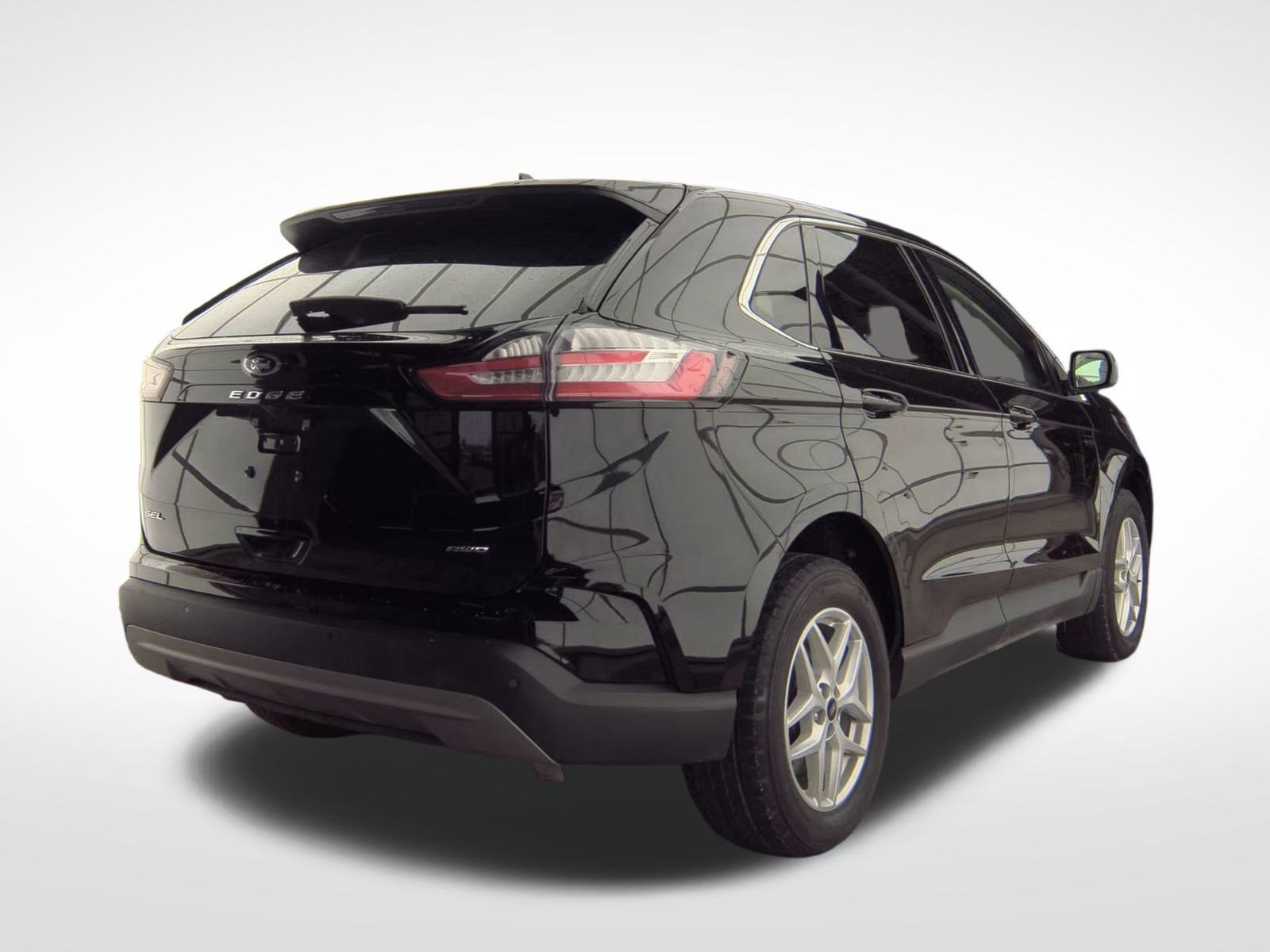 Certified 2024 Ford Edge SEL w/ Convenience Package image 2