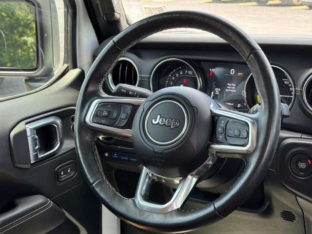 Used 2021 Jeep Wrangler Unlimited Sahara w/ Cold Weather Group AWD/4WD image 12