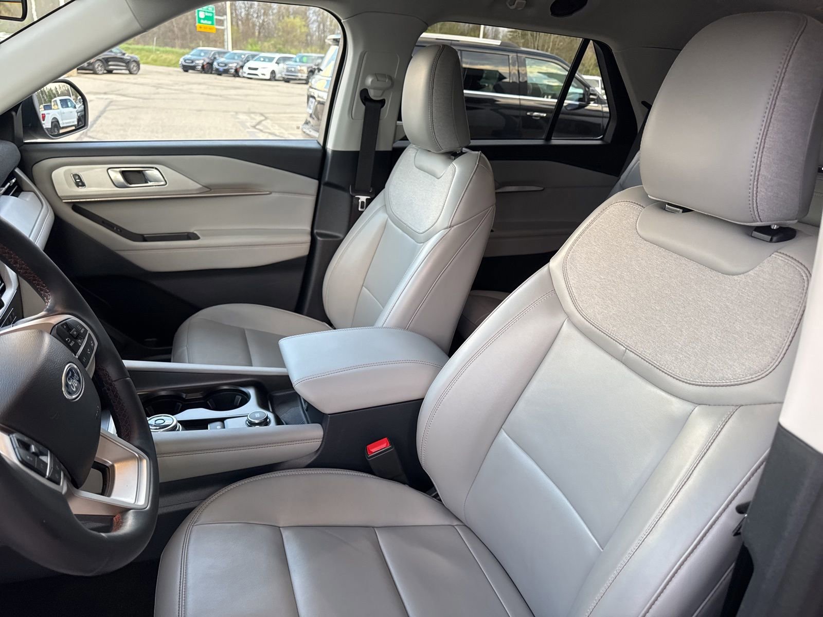 Certified 2025 Ford Explorer Active w/ Active Comfort Package image 25