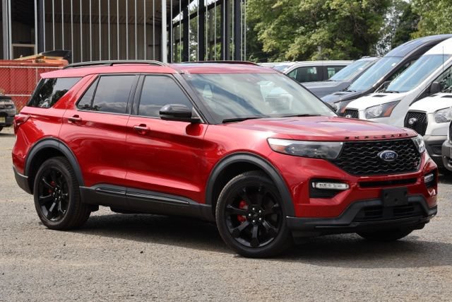 Certified 2023 Ford Explorer ST w/ Equipment Group 401A AWD/4WD image 4