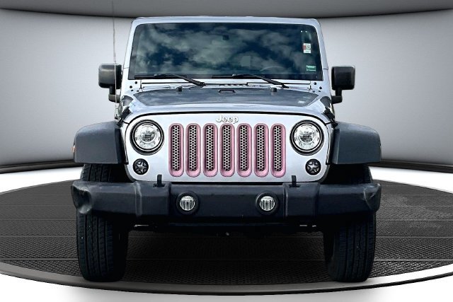 Used 2018 Jeep Wrangler Unlimited Sport w/ Connectivity Group AWD/4WD image 2