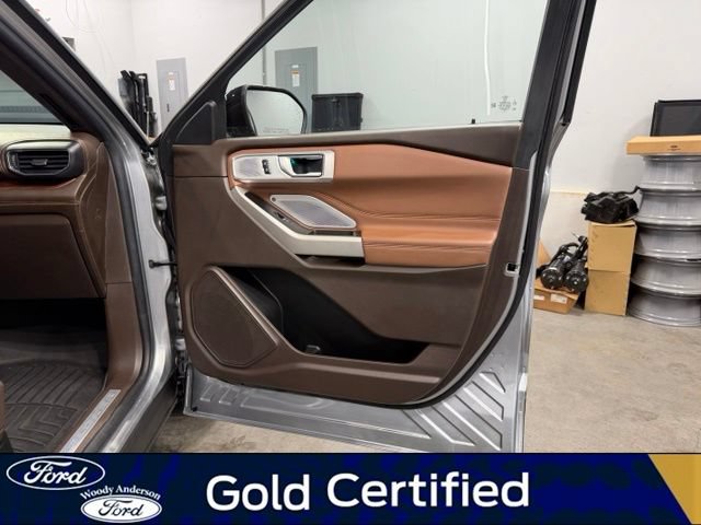Certified 2022 Ford Explorer King Ranch w/ Premium Technology Package AWD/4WD image 28