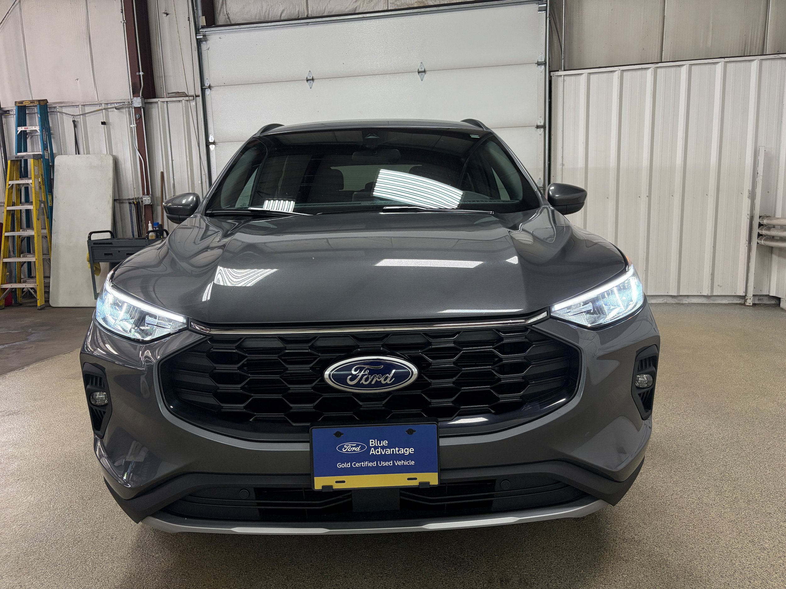 Certified 2025 Ford Escape ST-Line Select AWD/4WD image 25