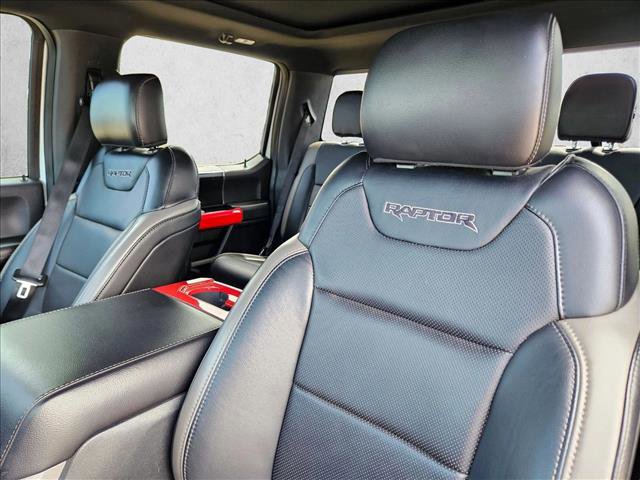 Certified 2018 Ford F150 Raptor w/ Equipment Group 802A Luxury image 9