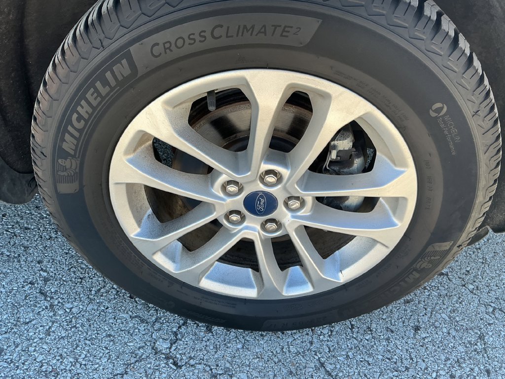 Certified 2022 Ford Escape SE AWD/4WD image 12