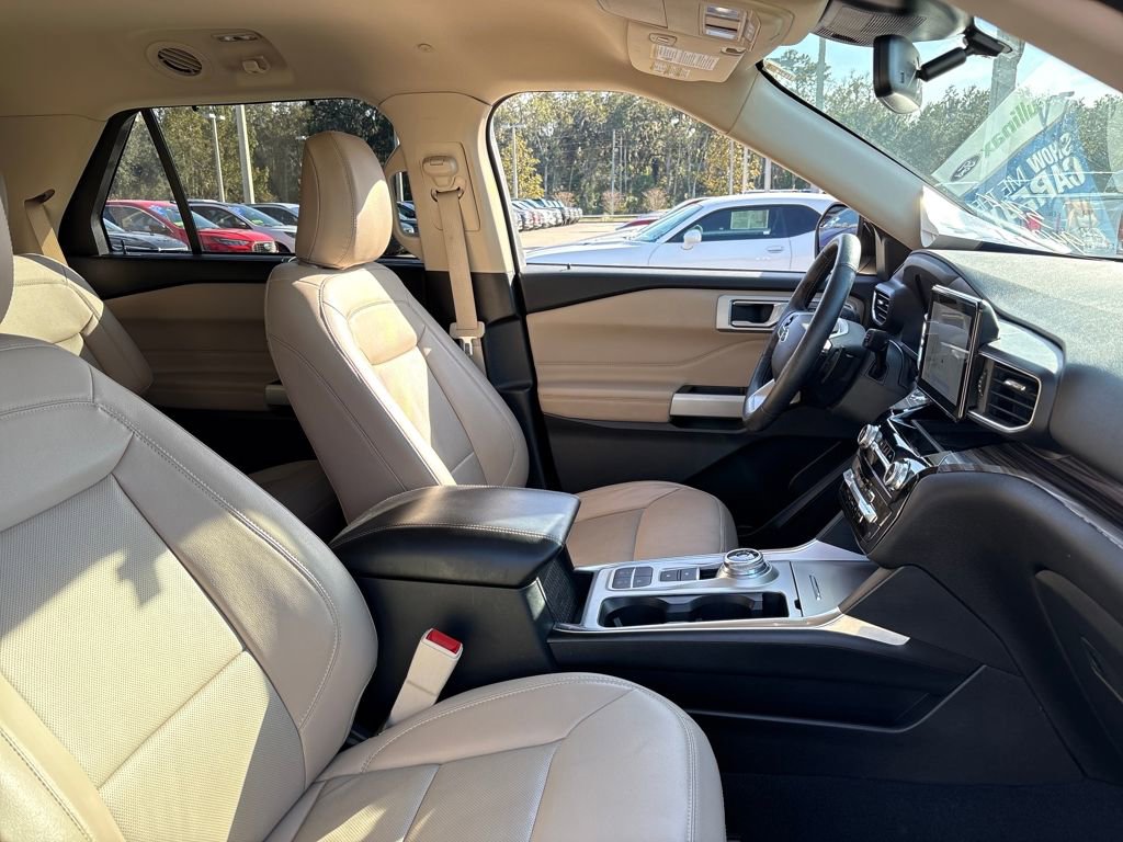 Certified 2021 Ford Explorer Limited w/ Hybrid Equipment Group 310A image 28