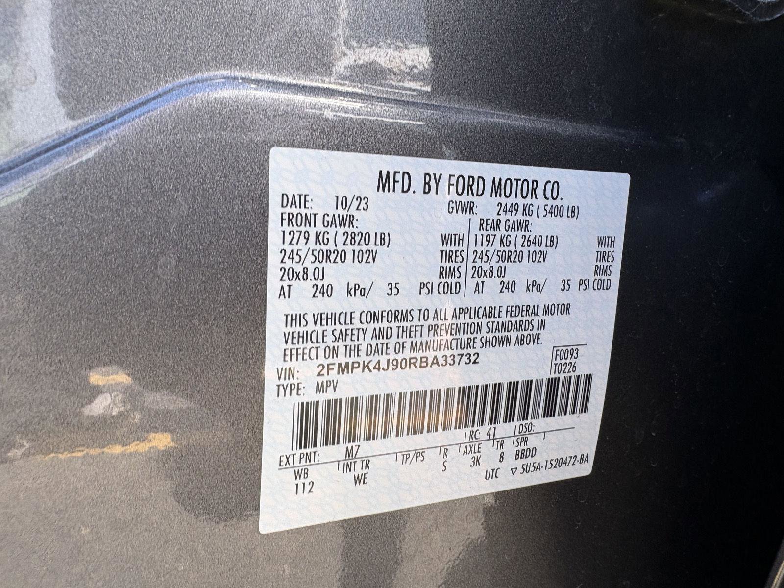 Certified 2024 Ford Edge ST-Line w/ Class II Trailer Tow Package AWD/4WD image 17