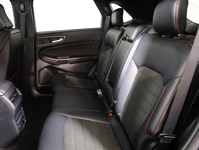 Certified 2024 Ford Edge ST-Line AWD/4WD image 11